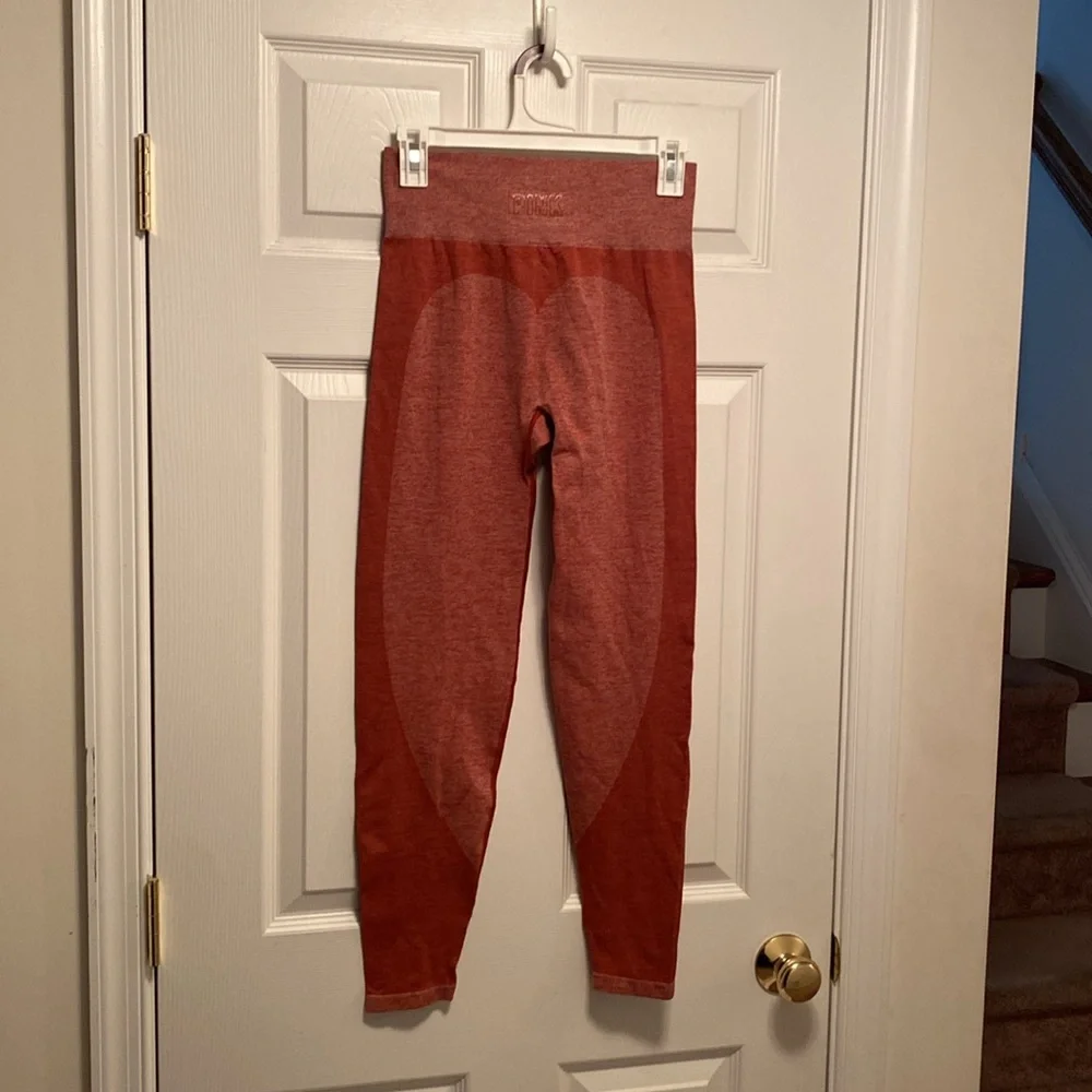 Brand New Pink Victoria’s Secret Seamless Leggings…size M - Picture 2 of 5